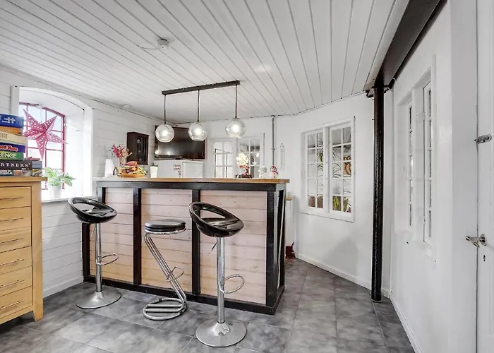 Beautiful In V * Esbjerg